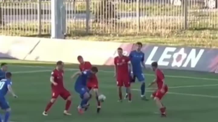 Гол Ибрагима Умарова из «Велеса» в матче против «Мурома»