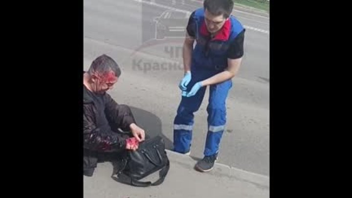 В Красноярске из автобуса вывалился пассажир