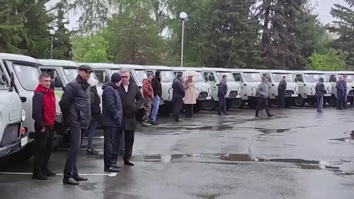Виталий Хоценко сообщил, что районным больницам передали 37 автомобилей