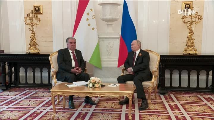 Владимир Путин провел встречу с Эмомали Рахмоном