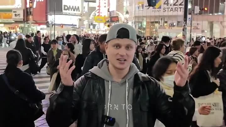 Три тыс. человек на одном перекрёстке в Токио