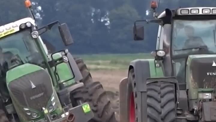 Deep Ploughing _ Fendt 939 + Fendt 930