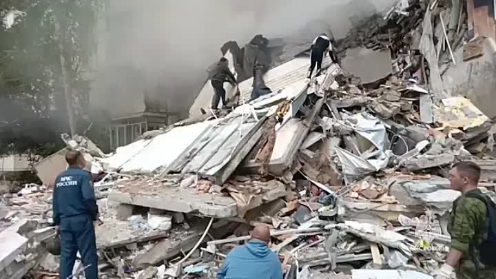 16 человек достали из-под завалов дома в Белгороде
