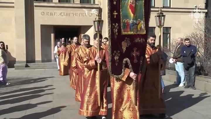 Как отмечали Сурб Затик в армянских церквях России?