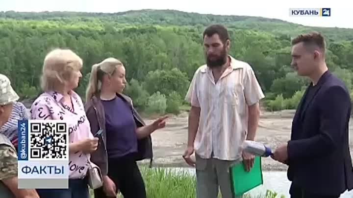 Жители Апшеронска беспокоятся, что их дома могут обрушиться в реку