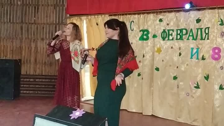 Сегодня праздник у девчат . Диана Головочесова и Дарья Гладких 7.03. ...
