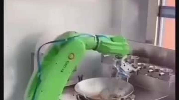 Инновационный робот для жарки пищи.