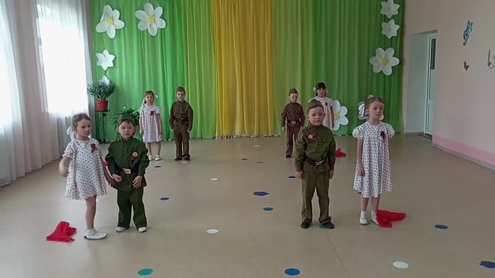 Танец на 9 мая в детском саду "А закаты алые"