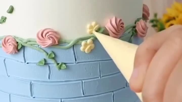 Идея декора детского торта