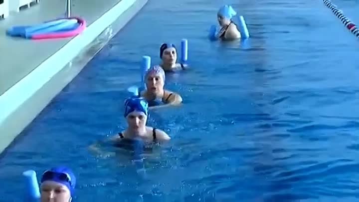 Тренировки по плаванию для будущих мам Северска