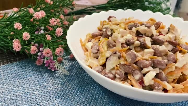 Салат за 5 минут! Ничего варить не нужно. Настолько вкусный, что на  ...