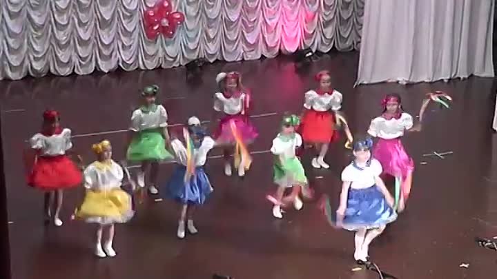 Танец ко "Дню защиты детей"