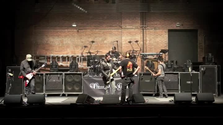 Three Days Grace - Burn (Soundcheck) [FullHD 1080p_Subtitles, Close  ...