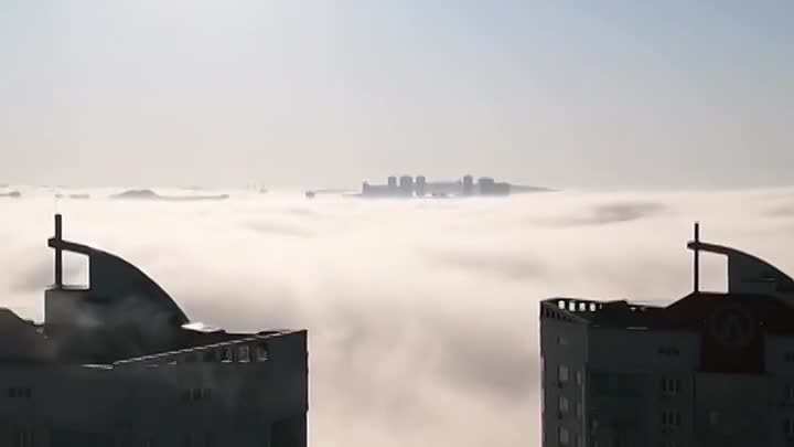 Туман, окутавший Владивосток, помешал работе городского аэропорта