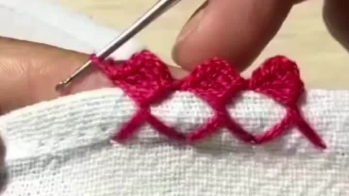 Обвязка края крючком 
🧶🧶🧶
