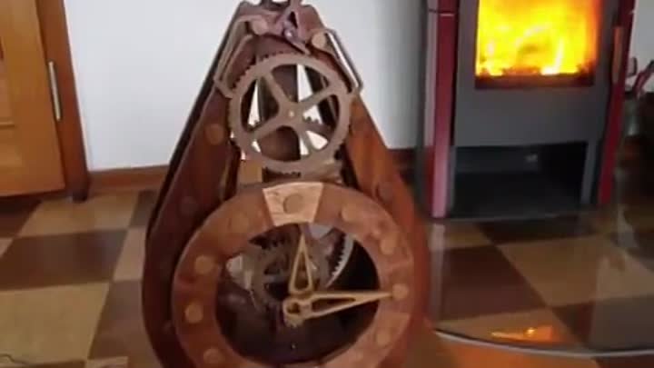 Holzuhr (Wooden clock)