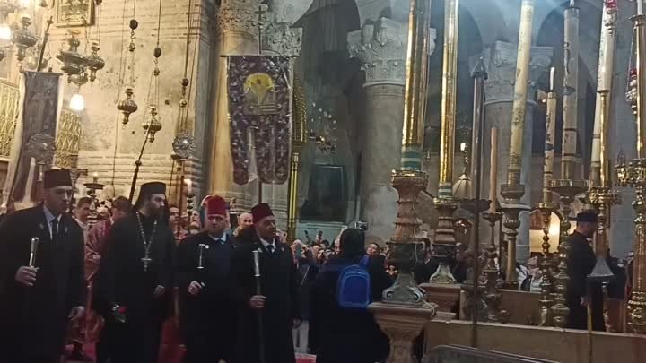 Jerusalim Hram Hristovog vaskrsenja, svetu liturgiju je služio Jerus ...