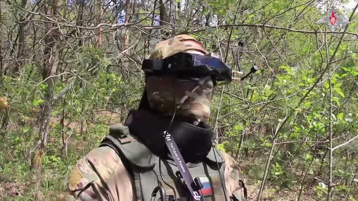 Боевая работа операторов FPV-дронов