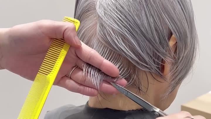 Hair cut video tutorial