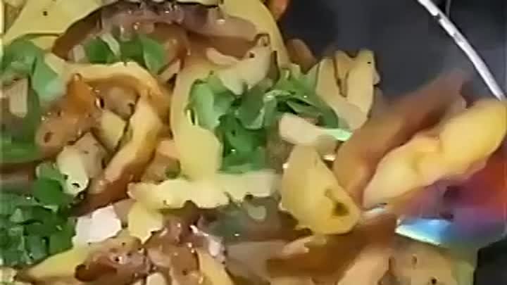Жарим картошку с грибами