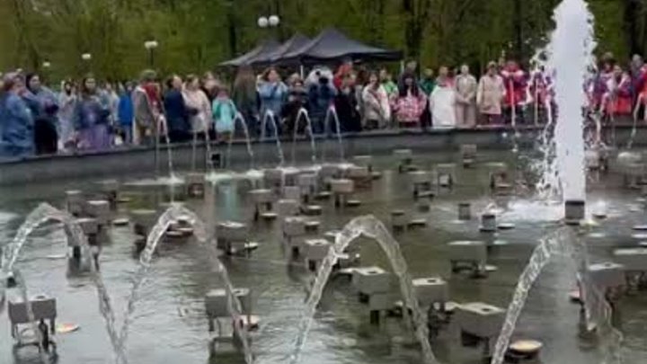 В Центральном парке запустили фонтан