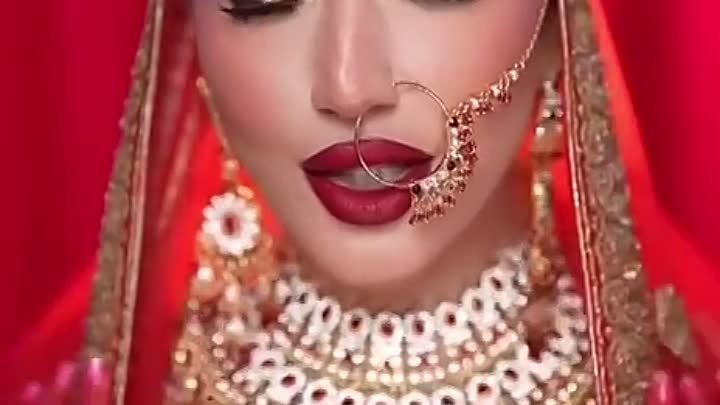 Гоар Автисян в образе невесты-индианки