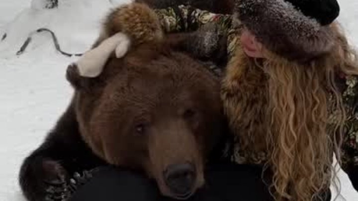 Медведь и я. Россия