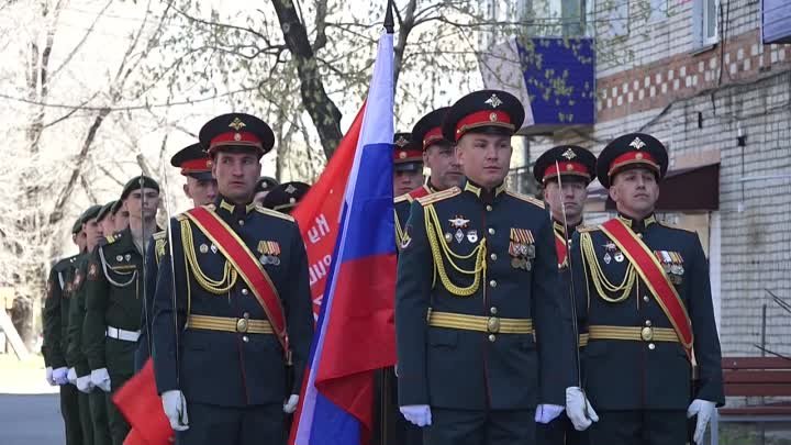 Ветерана Великой Отечественной войны Павла Горемыкина поздравили с Д ...