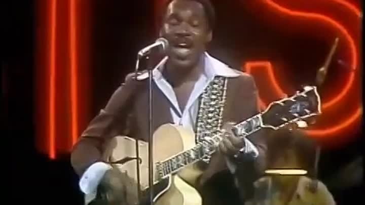 George Benson - Masquerade (1976)