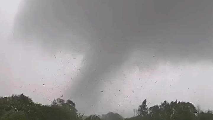 Торнадо в городе Ефремов (Тульская область, 7 мая 2024).