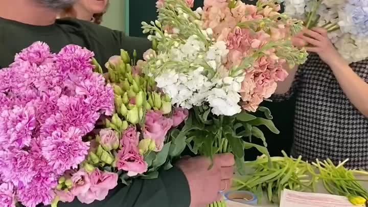 Видео от Цветы в Омске. Мастерская Эрика Миллера