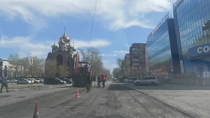 В Бийске пол города уже подготовили к ремонту дорог. Это радует… быс ...