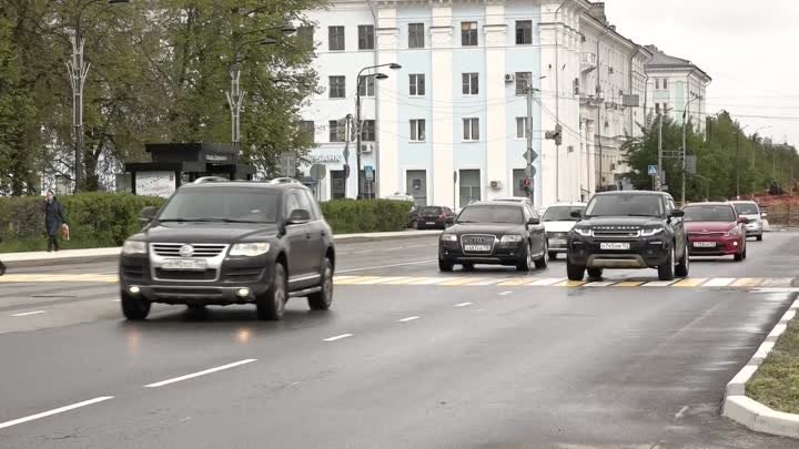 Вниманию водителей и пассажиров: движение транспорта по площади Дзер ...