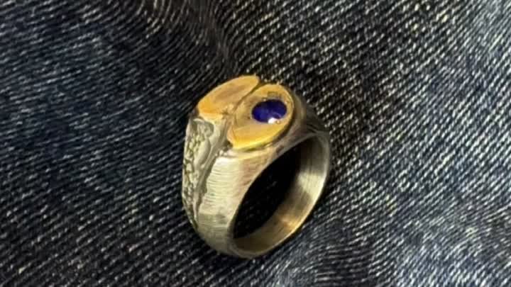 Брутальное кольцо с сапфиром от Галереи Самоцветов