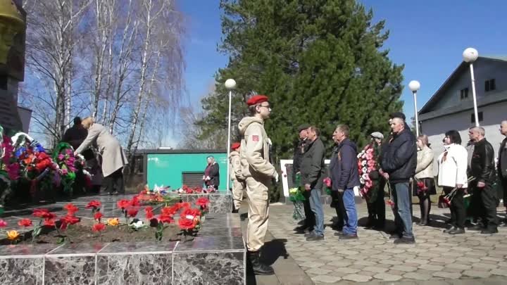 Митинг 9 Мая  в Ижморском "Вспоминаем героев и чтим память павш ...