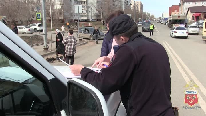 Полицейские Оренбурга обеспечивают проезд к зонам подтопления