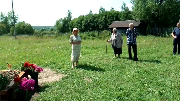 Освящение Поклонного Креста. Выступление Леоновой Е.Г.