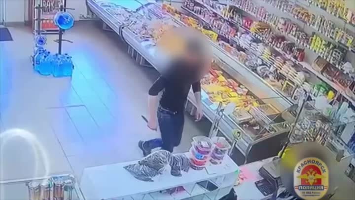 Продавцу в Усть-Мане угрожали ножом из-за бутылки пива