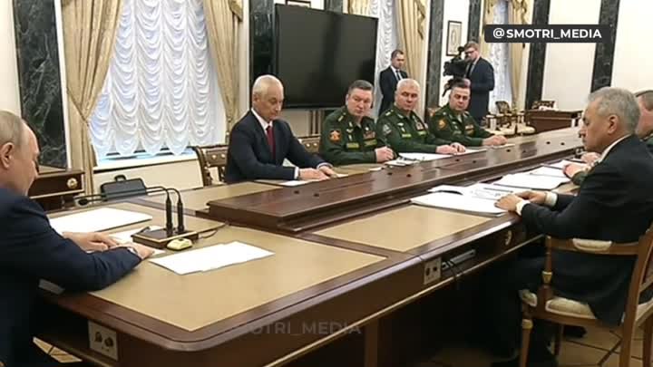 Путин представил командующим войсками военных округов Белоусова как  ...