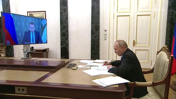 Президент России провел встречу с губернатором Курганской области