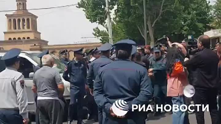 Задержание участников протеста в Ереване