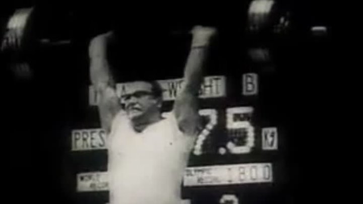Юрий Власов на Олимпиаде в Токио 1964 года. Жим стоя 192.5 кг и 197. ...