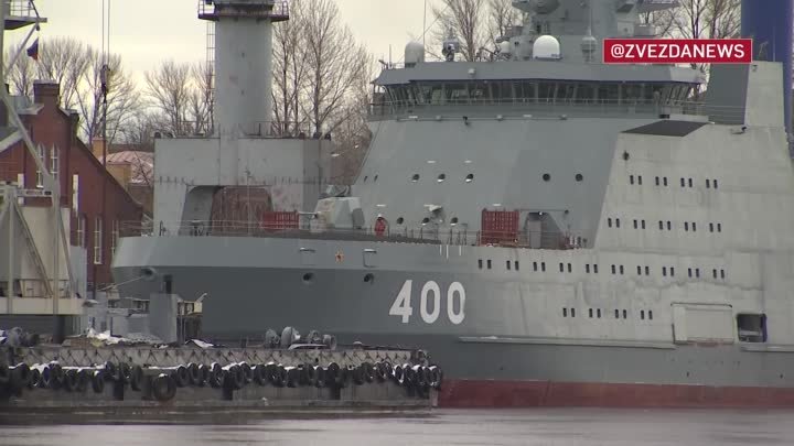 Первый в мире боевой ледокол «Иван Папанин» принял экипаж