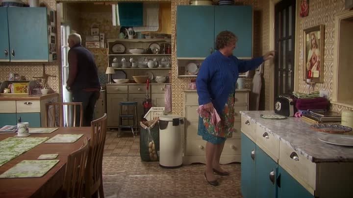 Mrs.Browns.Boys.S03E17.720p.CSI.Mammy.ViruseProject