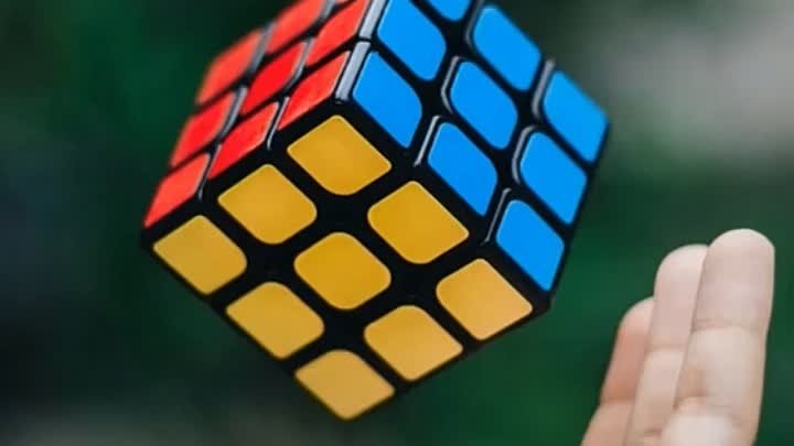 50 лет кубику Рубика: 5 удивительных фактов о суперголоволомке