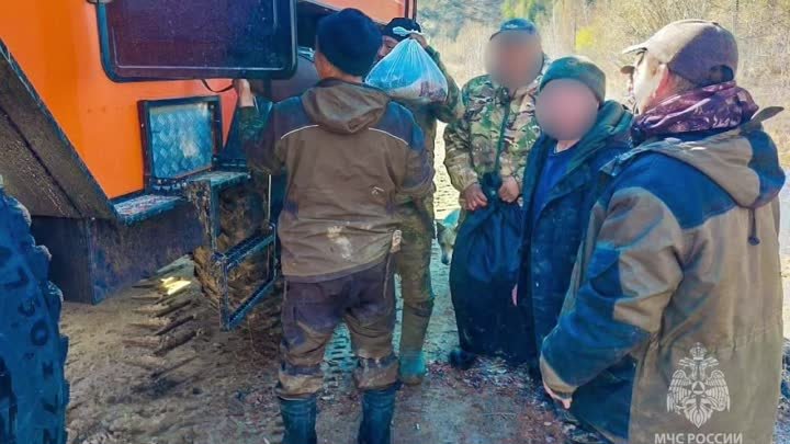 В Якутии МЧС России спасены семь охотников  