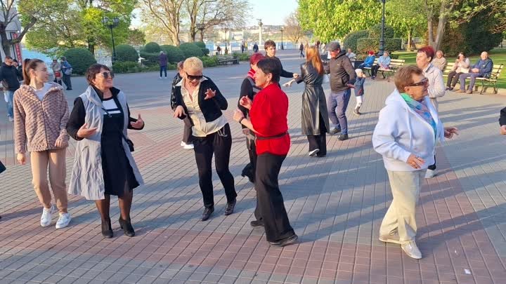 21.04.24 - Танцы на Приморском бульваре - Севастополь - Сергей Соков