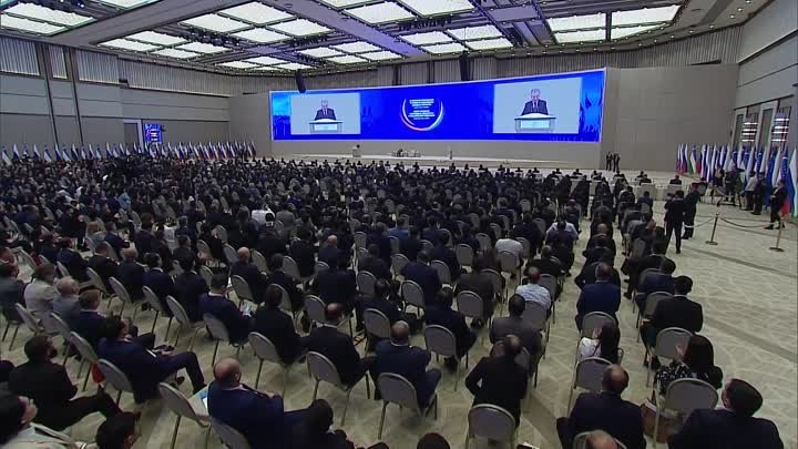 Владимир Путин и Шавкат Мирзиёев приняли участие в первом заседании  ...