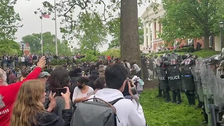 Cтолкновения пропалестинских активистов и полиции