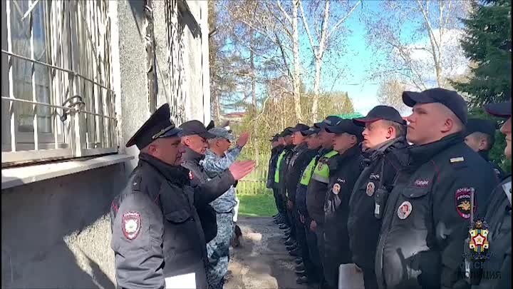 В Омской области полицейские круглосуточно несут службу в зонах подт ...